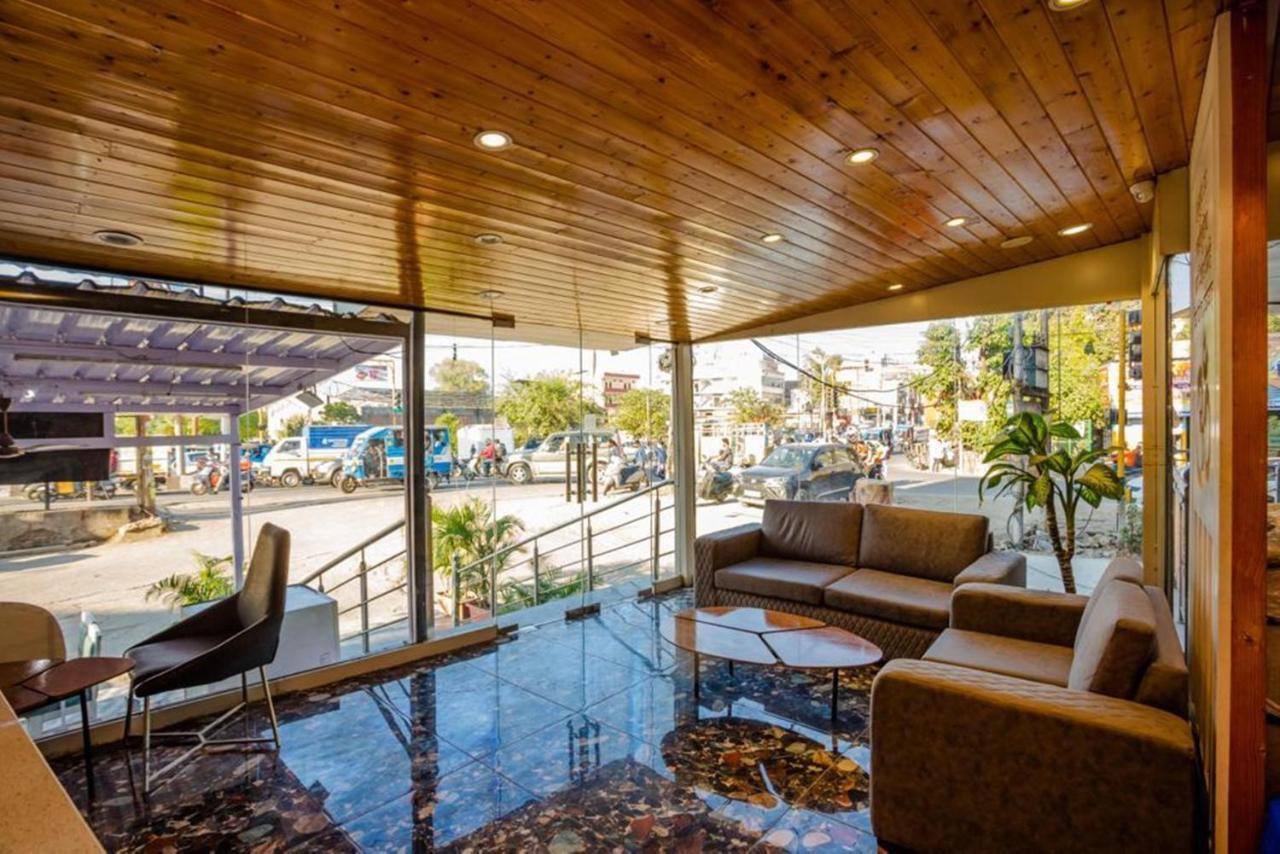 Hotel Doon Ντεχραντούν Εξωτερικό φωτογραφία